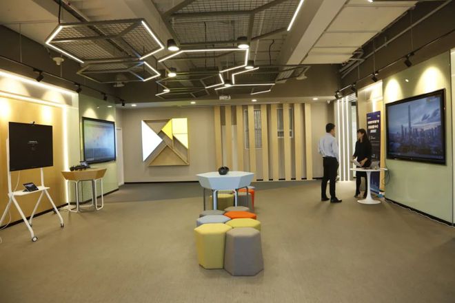 微軟云技術落地閔行！“創新賦能中心”將帶來改變生活的四大服務